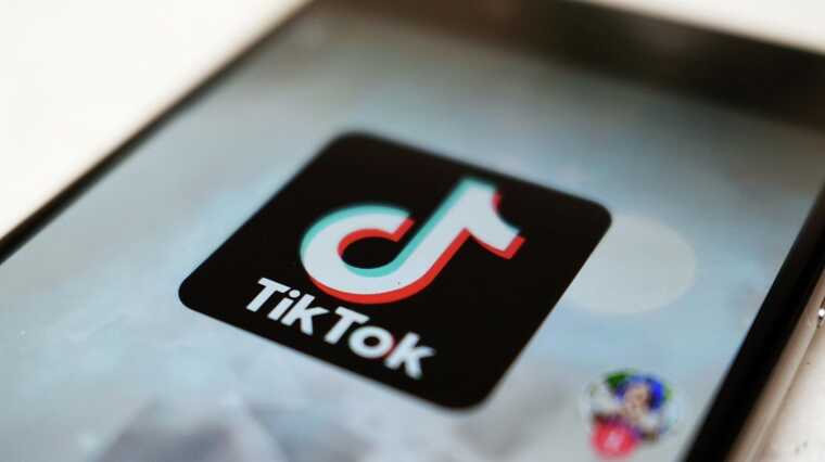 TikTok ,     