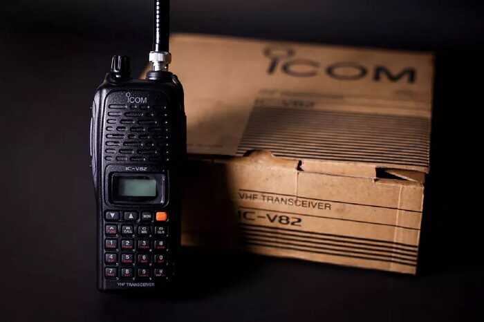   ICOM  :       V82