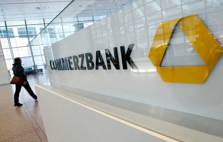 UniCredit    Commerzbank,    