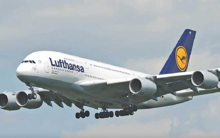  Lufthansa     