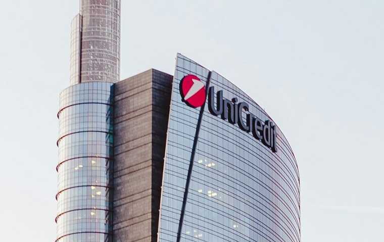 Raiffeisen  UniCredit:      -  