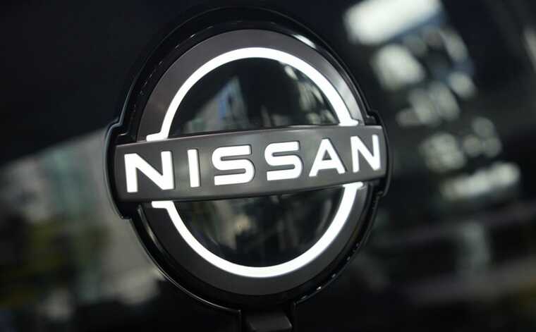 Nissan  9     