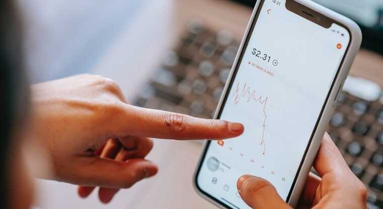 Chegg ������ ���������: ��� ChatGPT ��������� ��������, ������� �������� ��������� � ��������