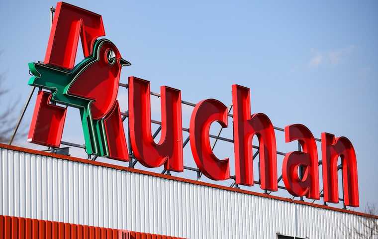   Auchan    