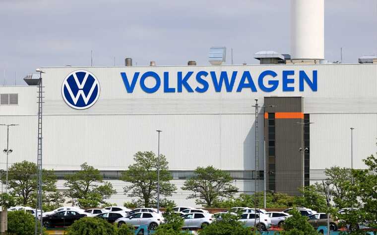  Volkswagen         