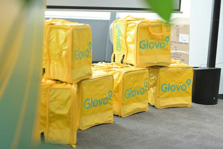  Glovo  :      ?