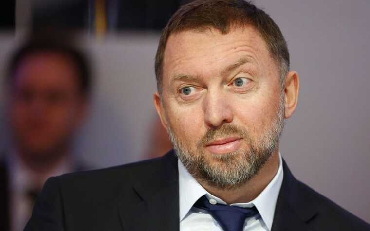 ��� �� 2 ��������� ����: ��������� ���������� Raiffeisen Bank � ���������� ����