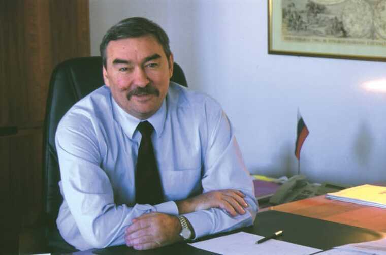 ���� ��������� �������� � ������ �� ���� � ������������� � �������� �������������