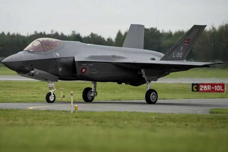 ����� ����������� ��� 16 F-35 � ���, �������� ���������� ������������ �� 43