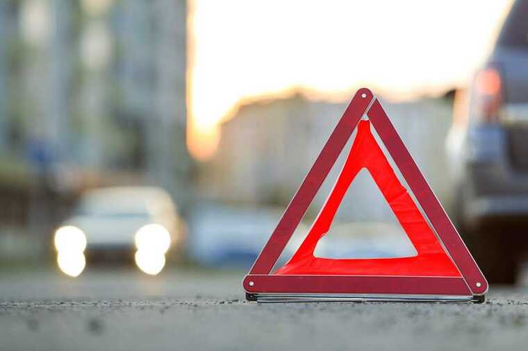 � ������� �������� Mercedes ������� �������� ��-�� ������� � ����� � ���